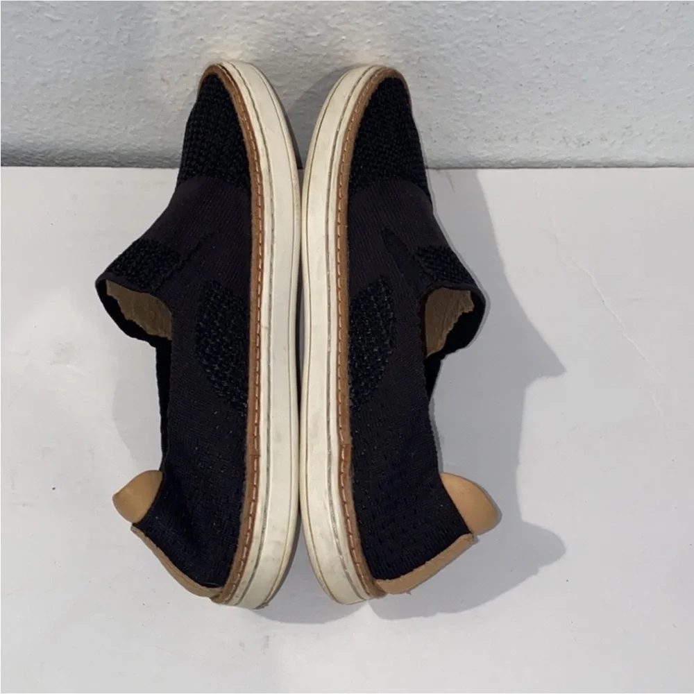 Authentic UGG designer black slip on sneakers sz 7.5